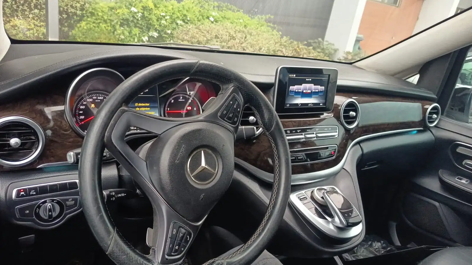 MERCEDES-BENZ V220 - V.I.P. Executive