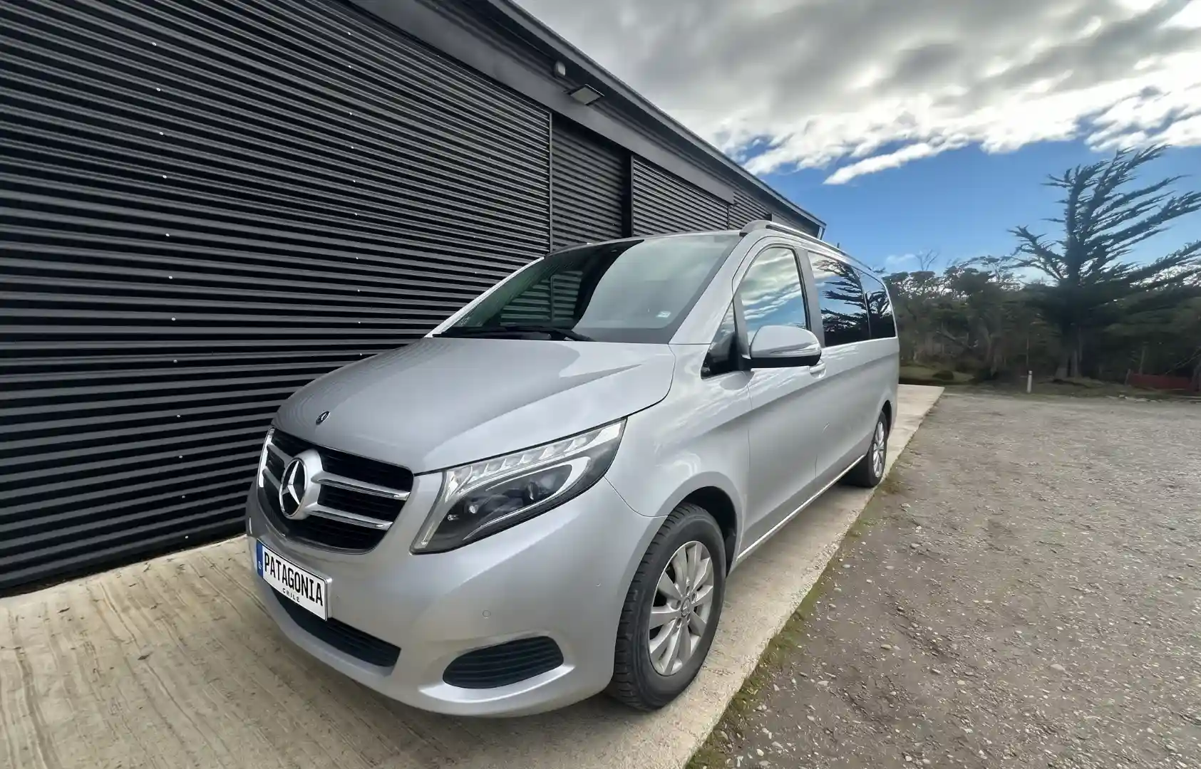 MERCEDES-BENZ V220 - V.I.P. Tourism